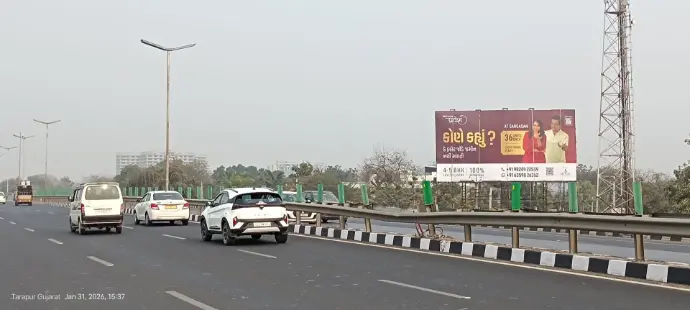 Gandhinagar - Tarapur Flyover, SG Highway.  Size : 61 X 31  NL Available